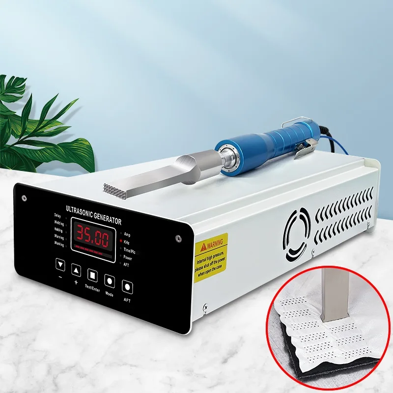 Hot sale small size ultrasonic welding handheld machine for plastic with steel, aluminum, titanium
