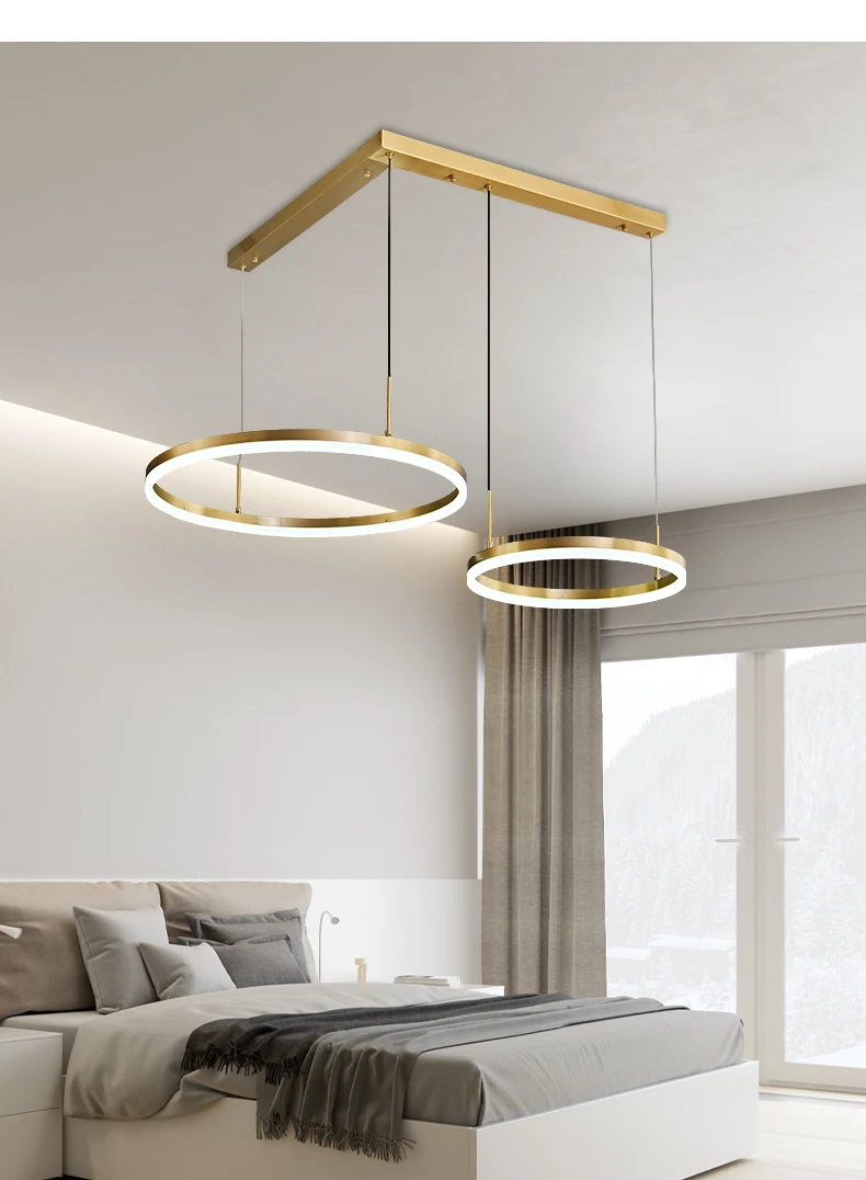 huge chandelier light hotel