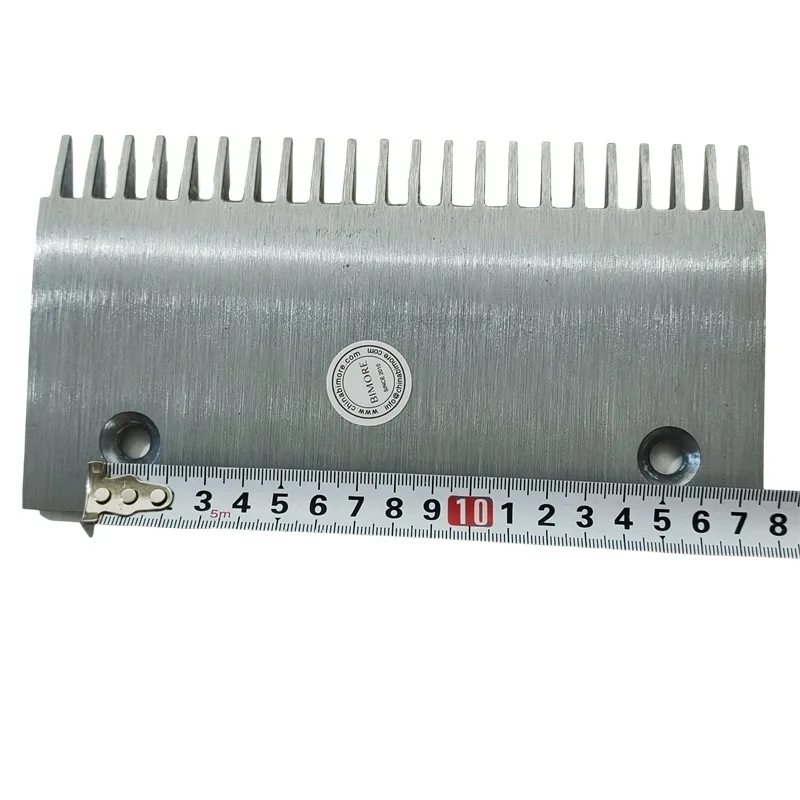 SMR313609 Escalator Comb Centre Part 22 Teeth L199mm