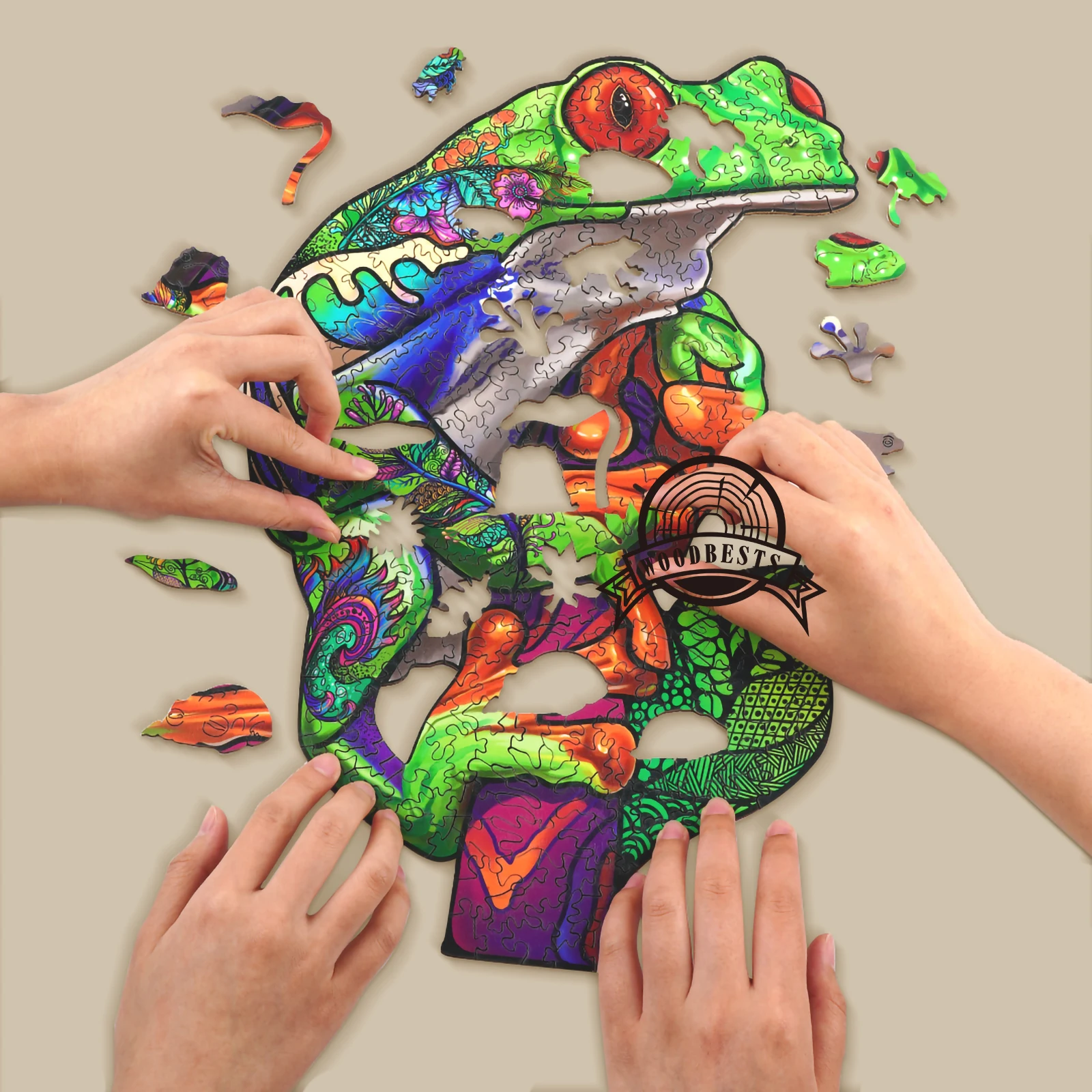 Uniquely Shaped Pieces Animal Shaped Wooden Puzzle Tree Frog Wooden Puzzle with Perfect Edge-matching