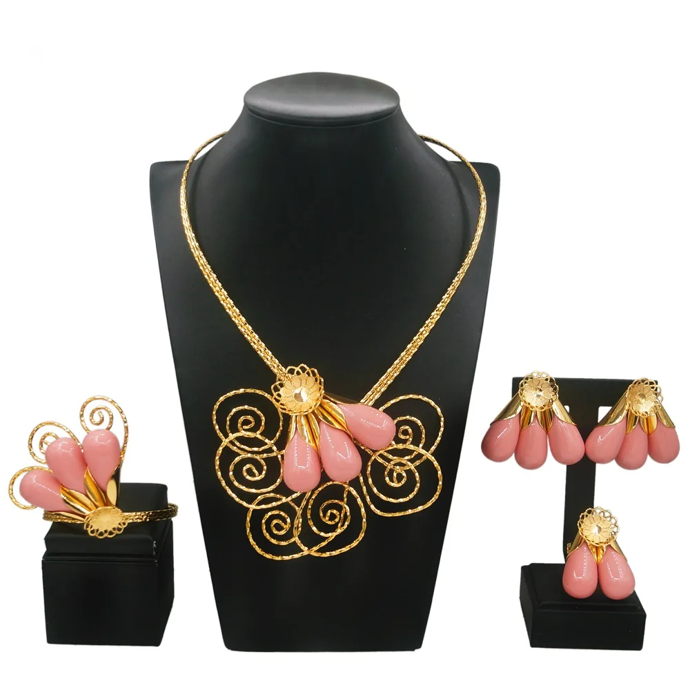 Zhuerrui High Quality 18k gold plated Latest fashion factory wholesale natural crystal Coral beads Necklace Bracelet Set NH00246