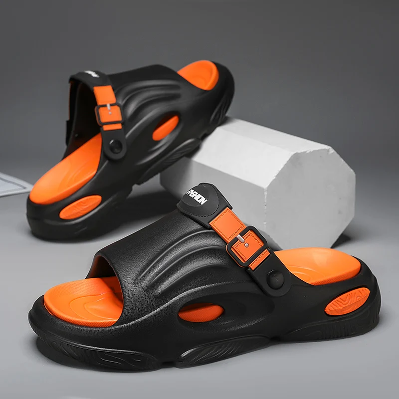 2024 New Hot sales Beach sandals for men Custom slides Anti slip breathable eva outdoor men slippers