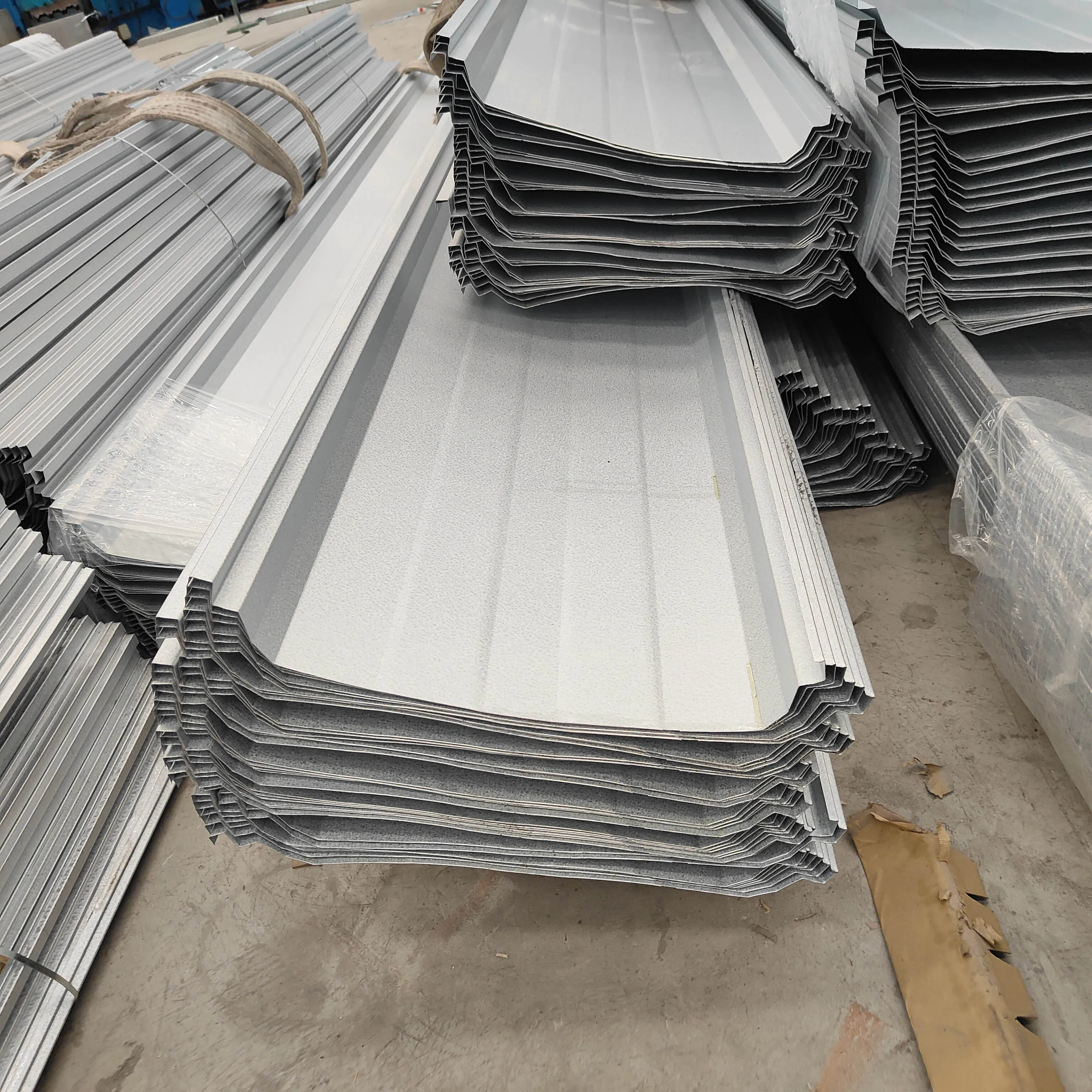 Wholesale price Waterproof corrugated roofing sheets galvanized steel corrugated metal roofing sheet
