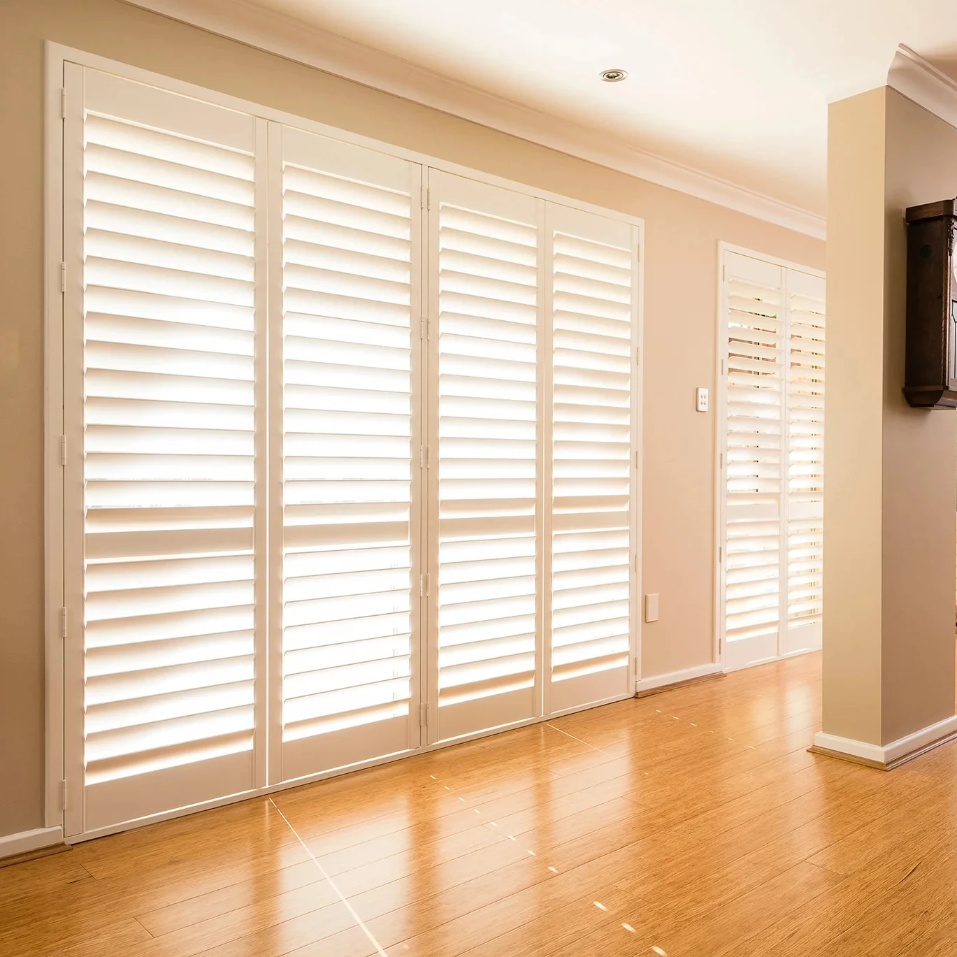 export to Australia UK USA Factory custom interior plantation wood PVC faux wood window shutters