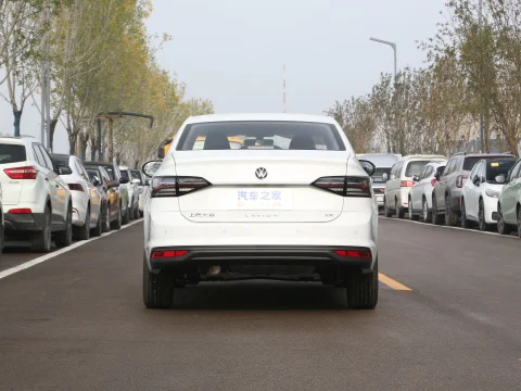 Новый Lavida 1.5L турбо бензиновый седан FWD Легкий салон автоматическая коробка передач R16 шины кожаные сиденья задние ACC