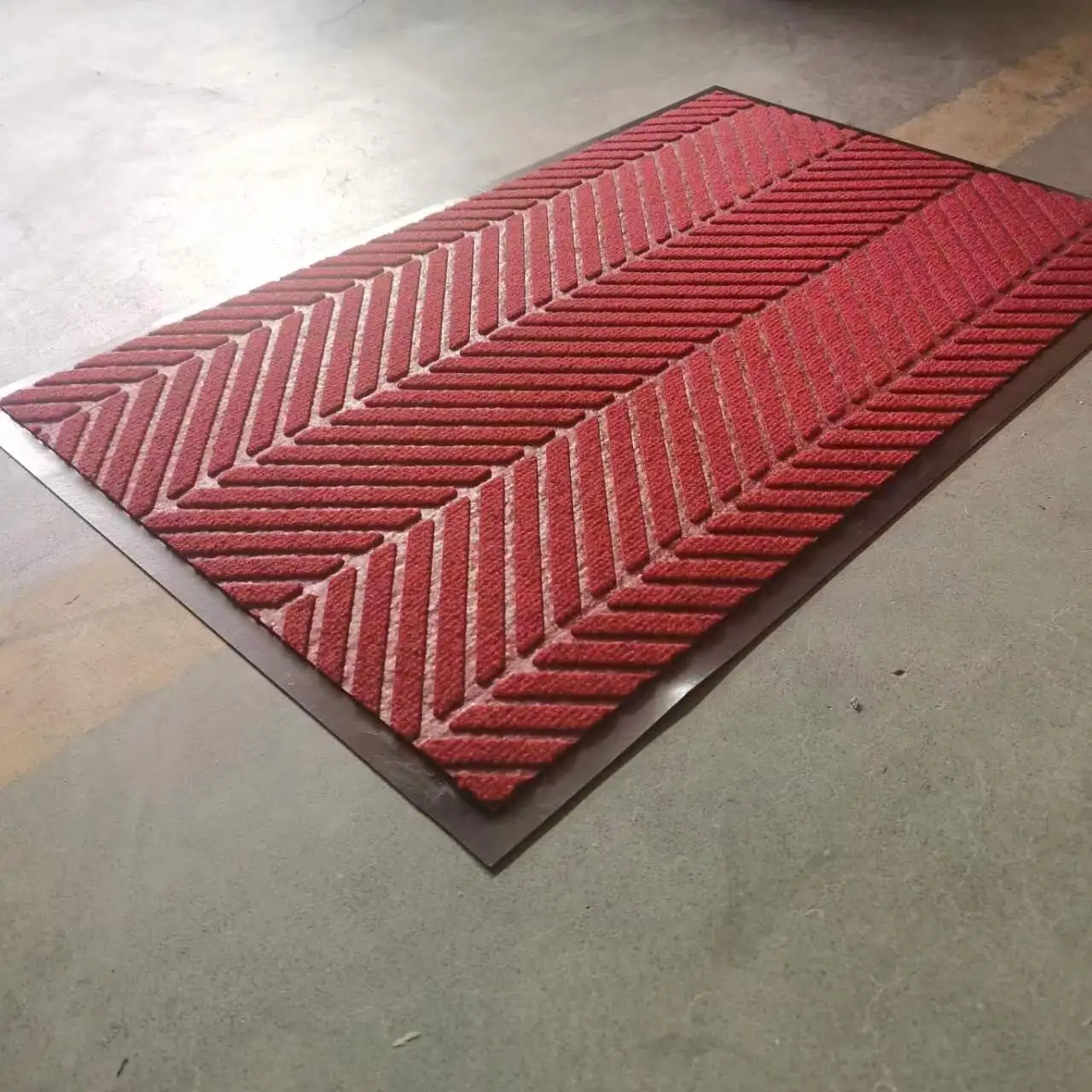 Customized size Heavy duty welcomed high grade heat embossed tyre pattern mat or roll carpet with PVC TPR  backing