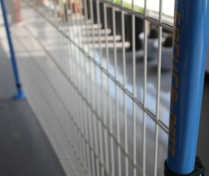 Cheap 656 Security Double Wire Mesh Iron Fence Electric Twin Wires Yard Fencing with square post