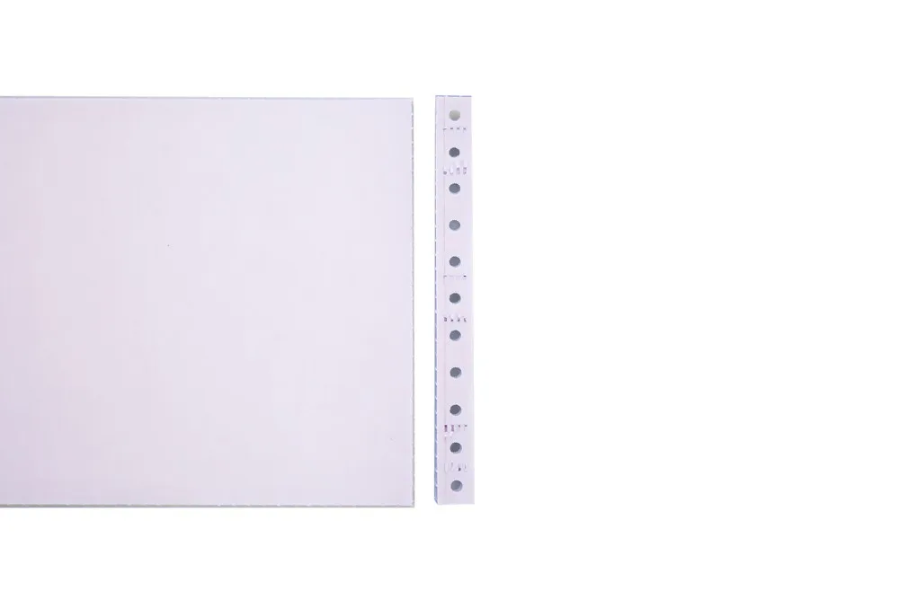 Напечатанная на заказ перфорированная многослойная непрерывная безкарбоновая компьютерная бумага NCR