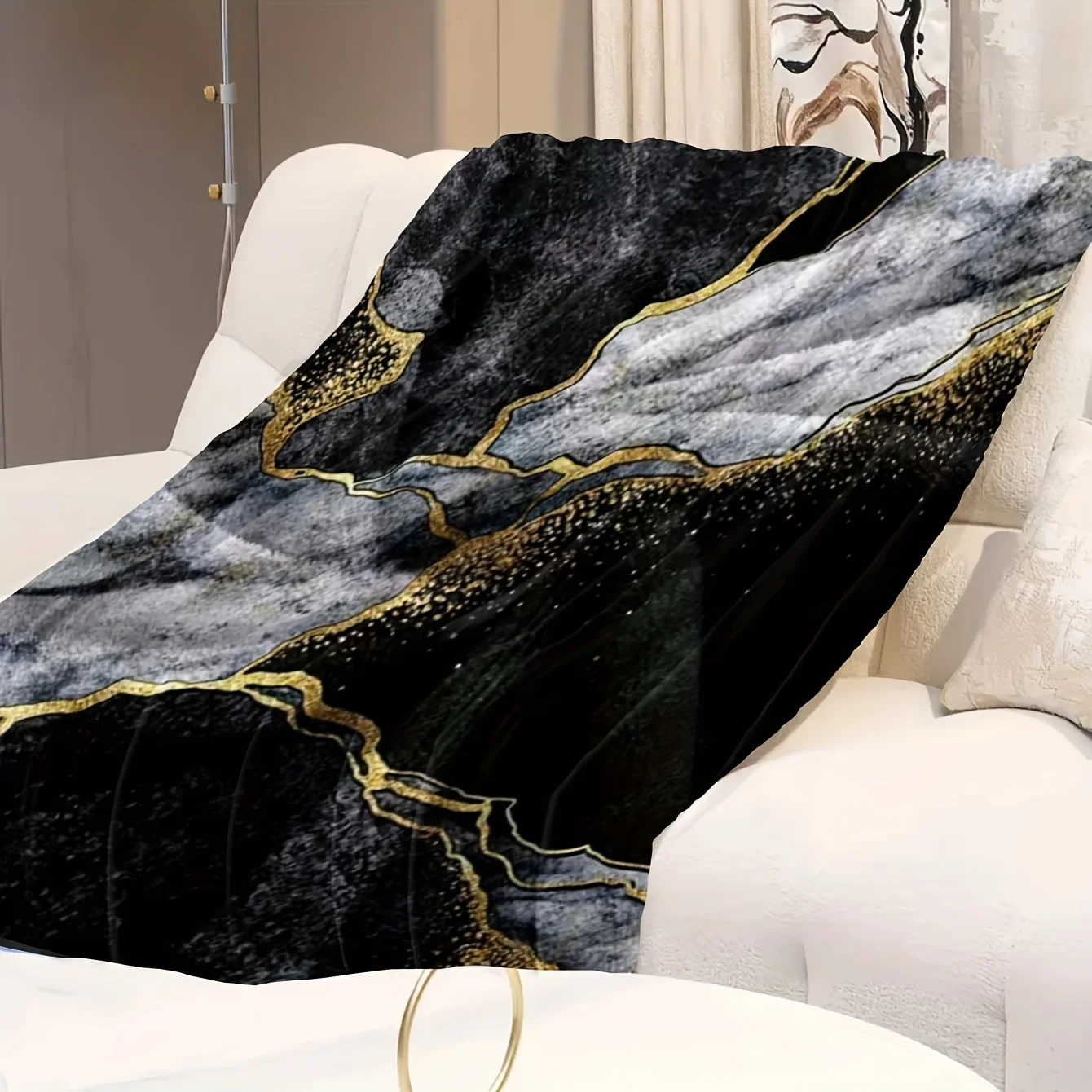 Abstract Black and White Marble Mosaic Gold Texture Blanket, Soft & Plush Warm Blanket, Suitable for Living Room, Sofa, Bedroom