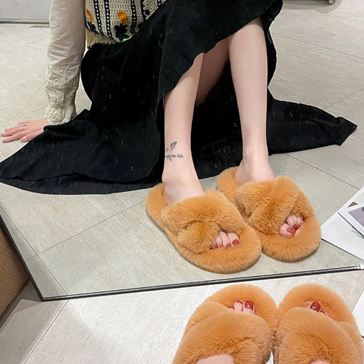 Factory Wholesale Women Fashion Fur Slides Indoor Outdoor Home Fluffy Furry Vegan Fur Slippers