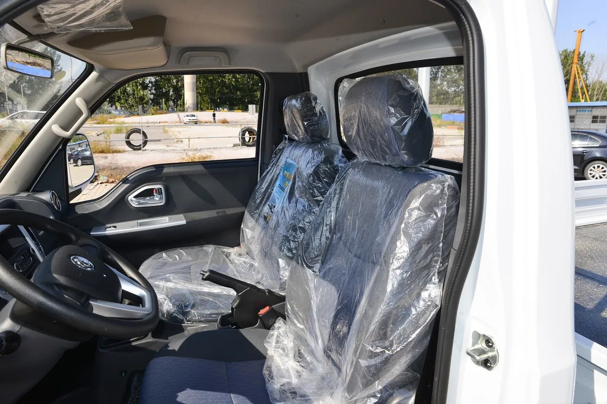 Dongfeng Tuyi T5 Transporter 2 Seats Small Cargo Light Truck 2 Doors 2 Seat Mini Light Truck ACC Automatic 6 Tn Truck Manual 4X2