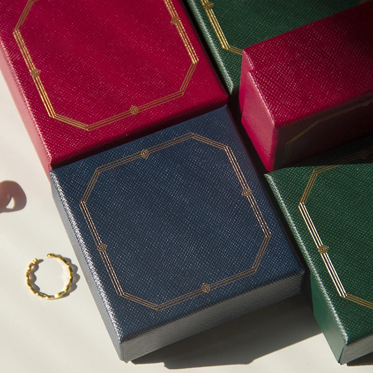 High Quality Red Leatherette Paper Ring Jewelry Box Jewelry Necklace Ring Gift Storage Box