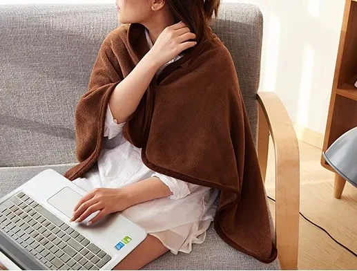 New Super soft blanket Wearable Cloak Blanket Warm hooded cloak wrapped solid color flannel wool shawl blanket Factory direct