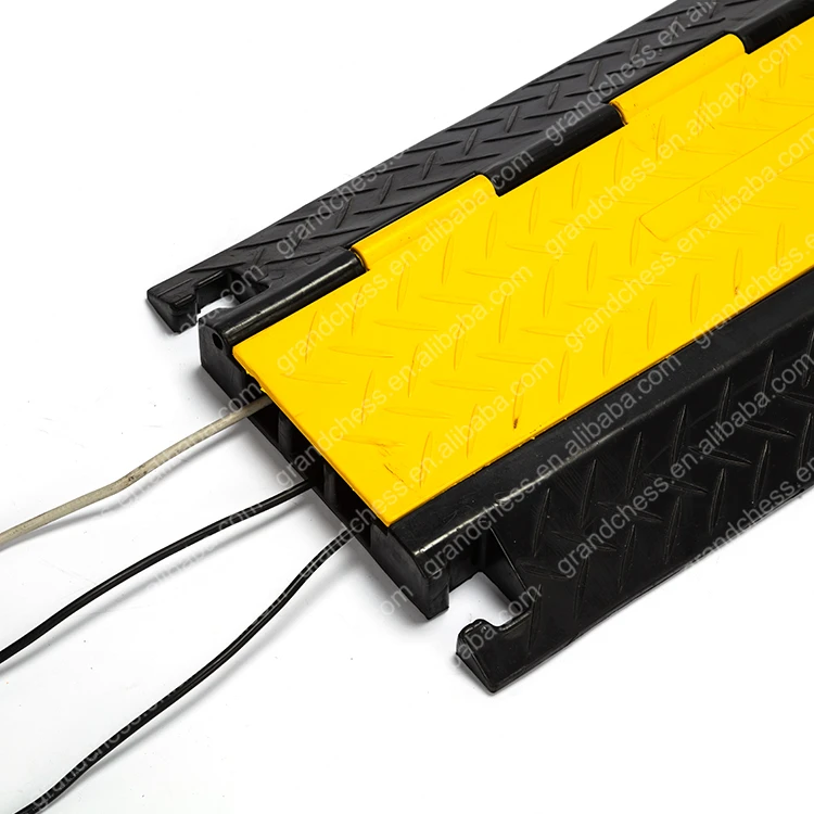 
Ramp Cable Tray 3 Channels / 3 way Rubber Cable Protector Cable Ramp 