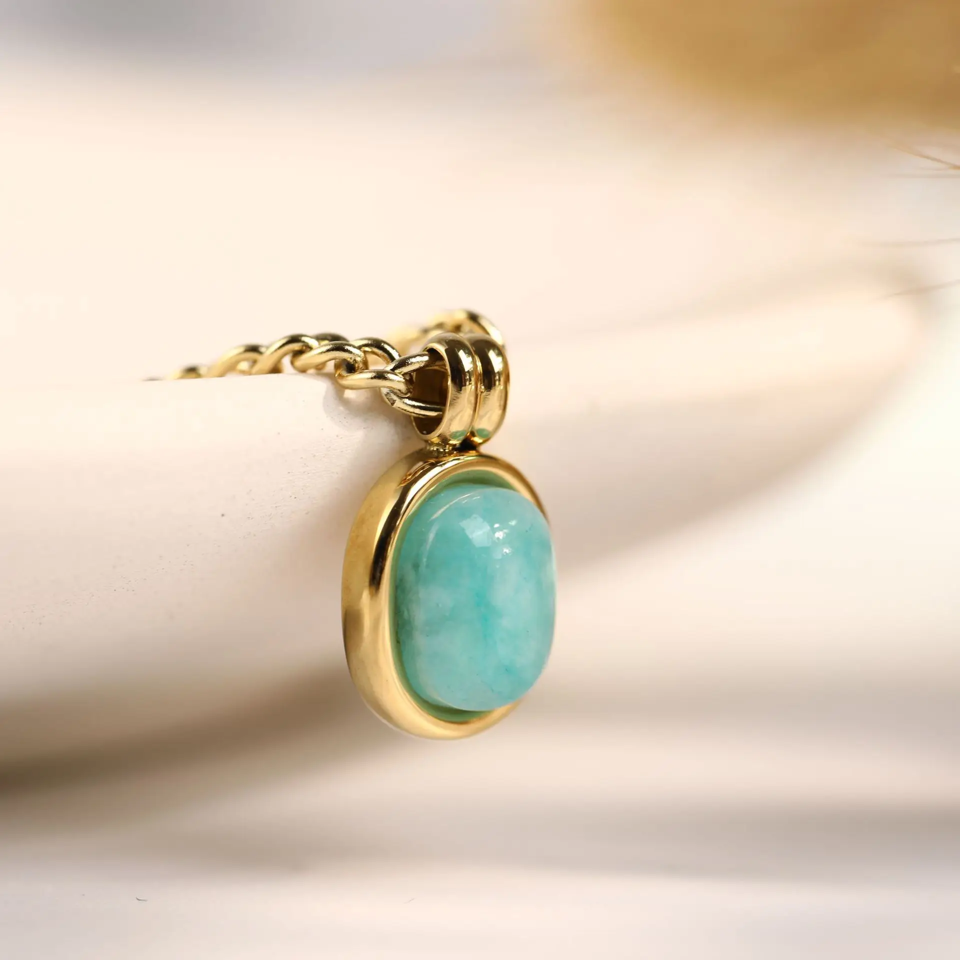 18K Gold Plated Stainless Steel Women Gemstone Jewelry Cabochon Amazonite Natural Stone Necklace With Figaro Chain