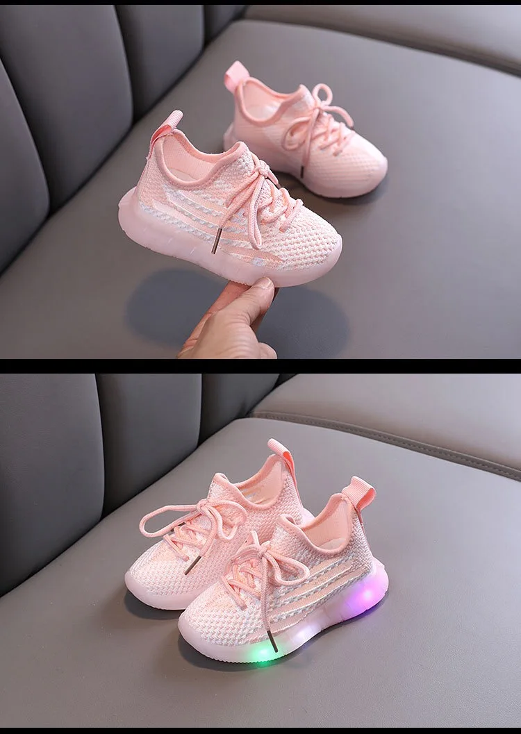 
2021 Attractive shoes design yeezy soft light sports led bottom shoes for children 