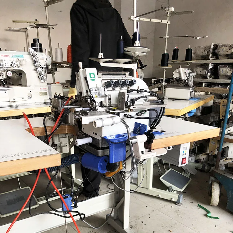 GOLDEN PRICE ZHONGJIE ZJ952S-13-BD Computerized Industrial OVERLOCK Sewing Machine used