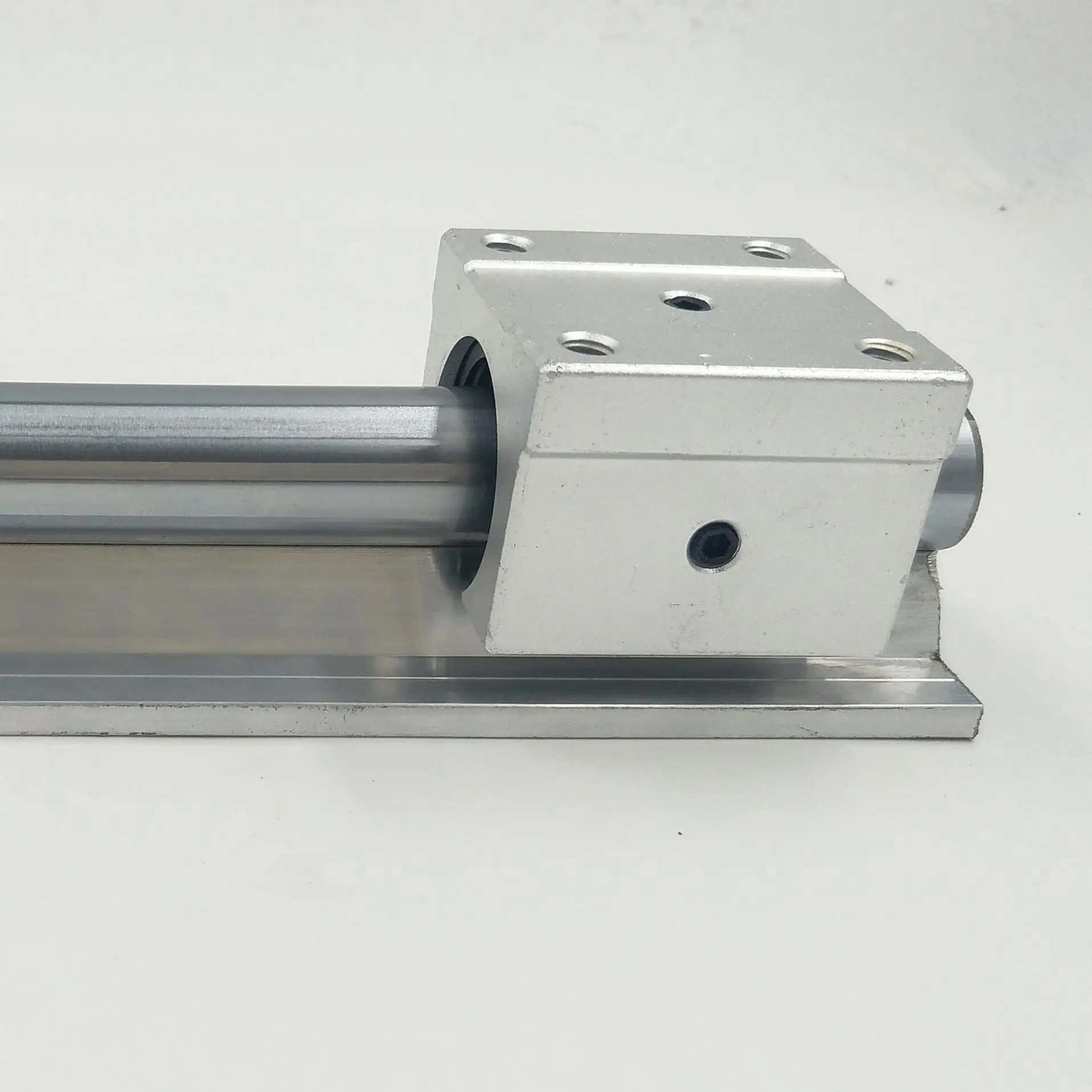 Wholesale  TBR series Pneumatic slide Linear Rail Bearing linear motion TBR16LUU/20LUU/25LUU/30LUU automation equipment