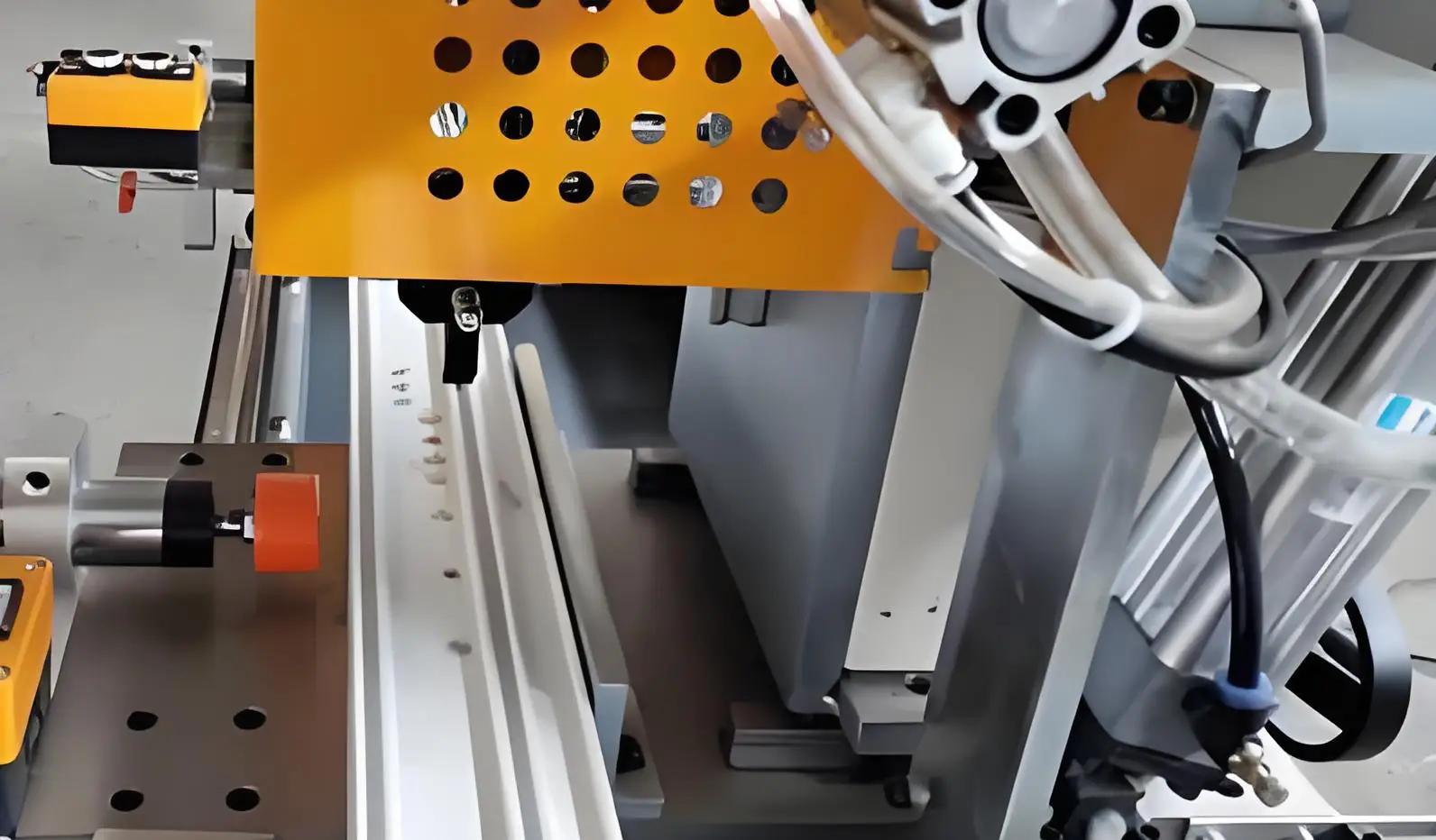 Automatic Locking Screw Machine Desktop Robot for Window and Door Making Screw Tightening