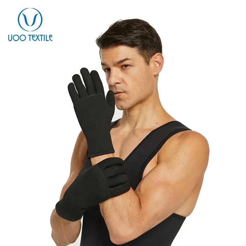UOO CR Neoprene Swimming Diving Gloves with Finger-Leaking