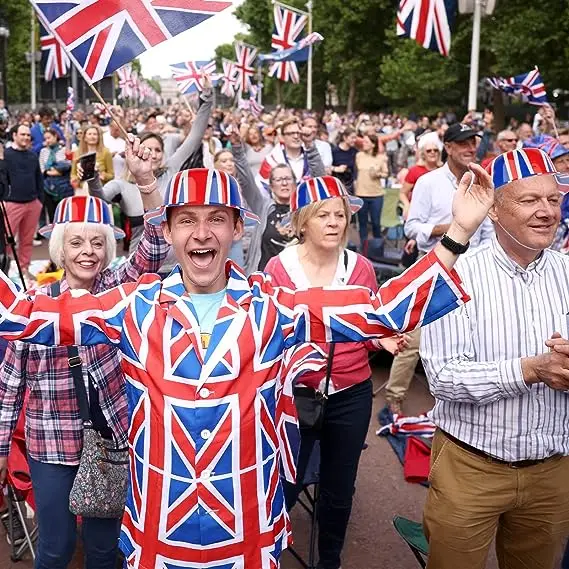 Union Jack Bowlers Hat British Flag Plastic Top Hats with Elastic Cord for Coronation of King Charles III Fade Resistant Bowler