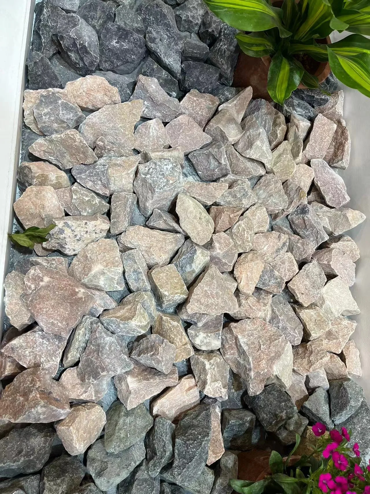 white Natural Surface Granite Paving Stone Cubestone Driveway Paver