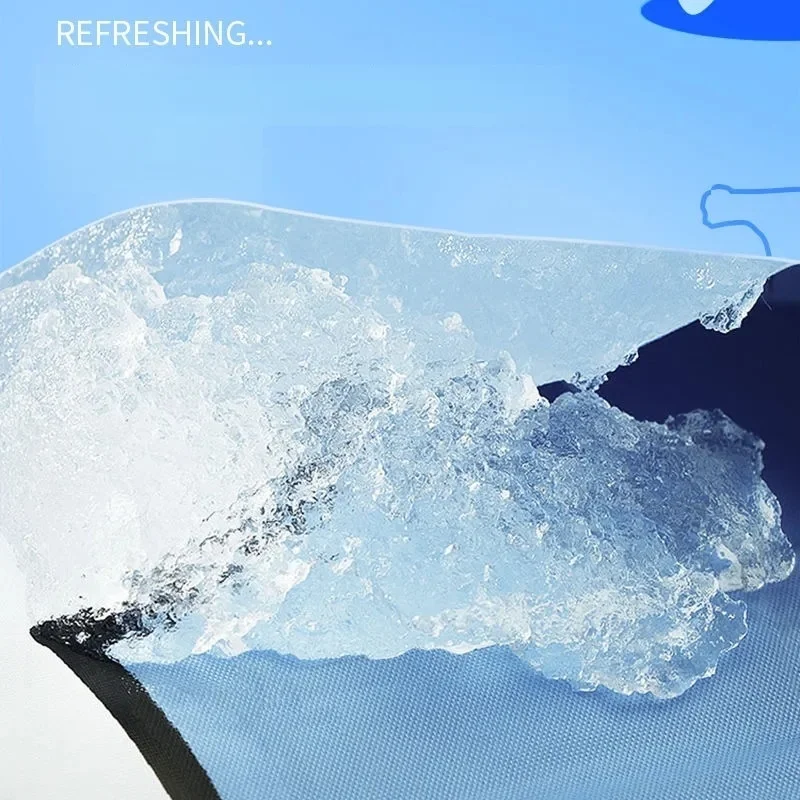 Summer Bestseller Ice Mat Pet Cool Pressure Activated Gel Keep Your Dogs Cool Bed Pad Dog Cooling Mat