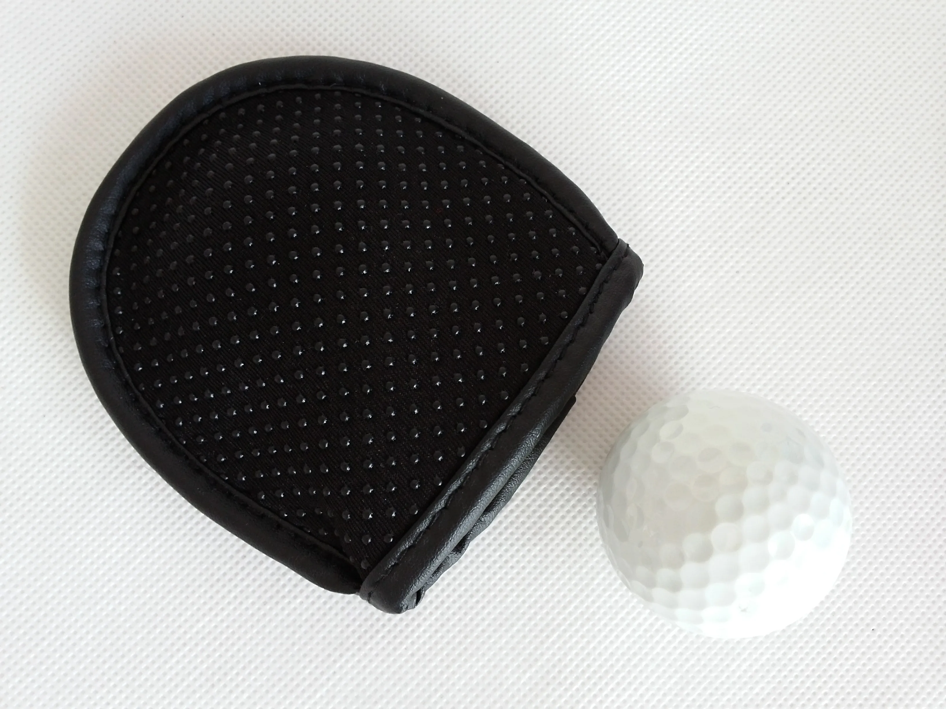 Portable Golf Ball Pouch Ball Cleaner Pocket Washer Bag with Clip for Cleaning Golf Balls and Bringing Your Golf