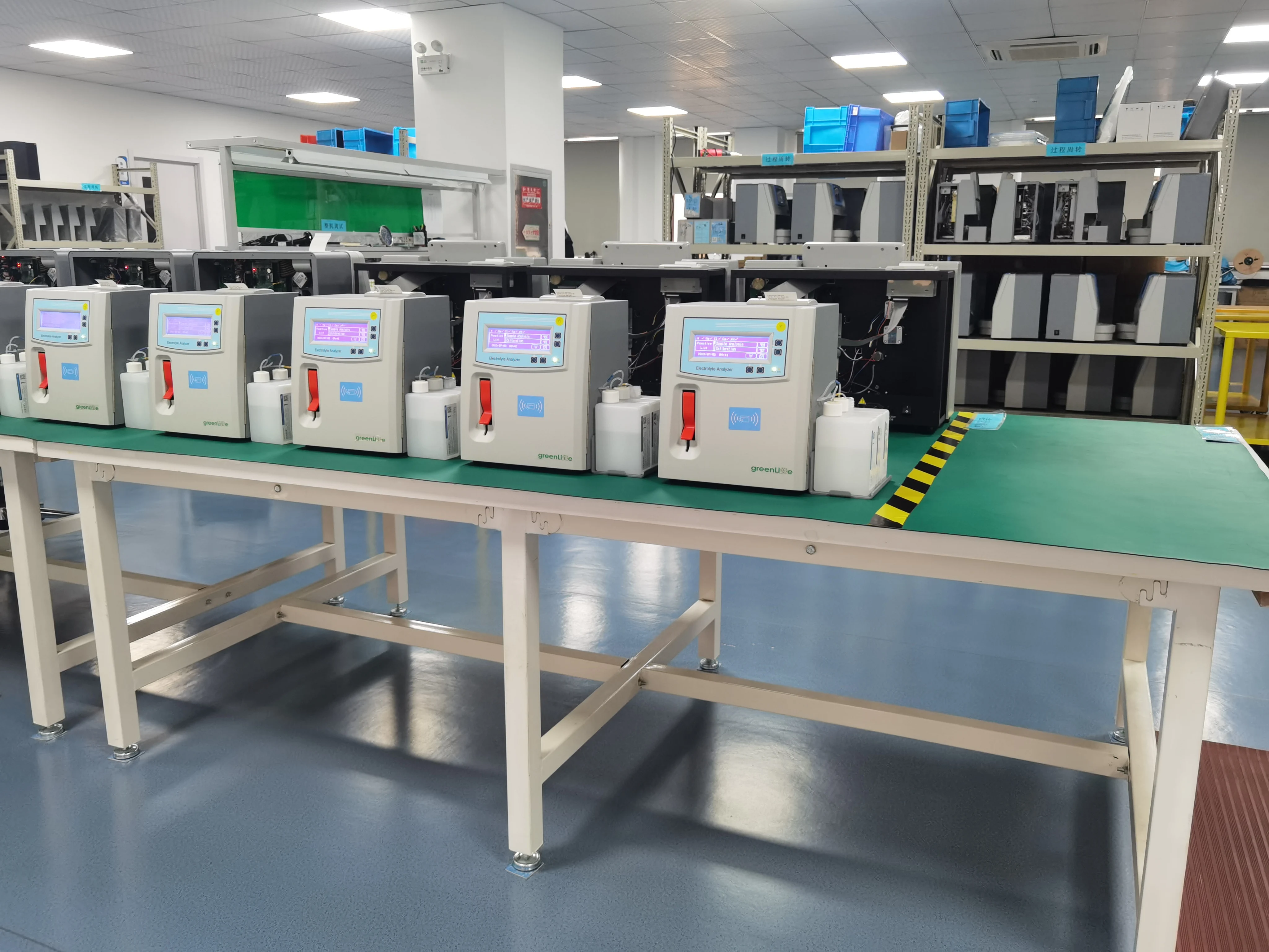 Low price EA-320 Portable Electrolyte Analyzer K Na Cl Ca PH ISE Electrolyte Analyzer Machine Urine Analyzer Machine