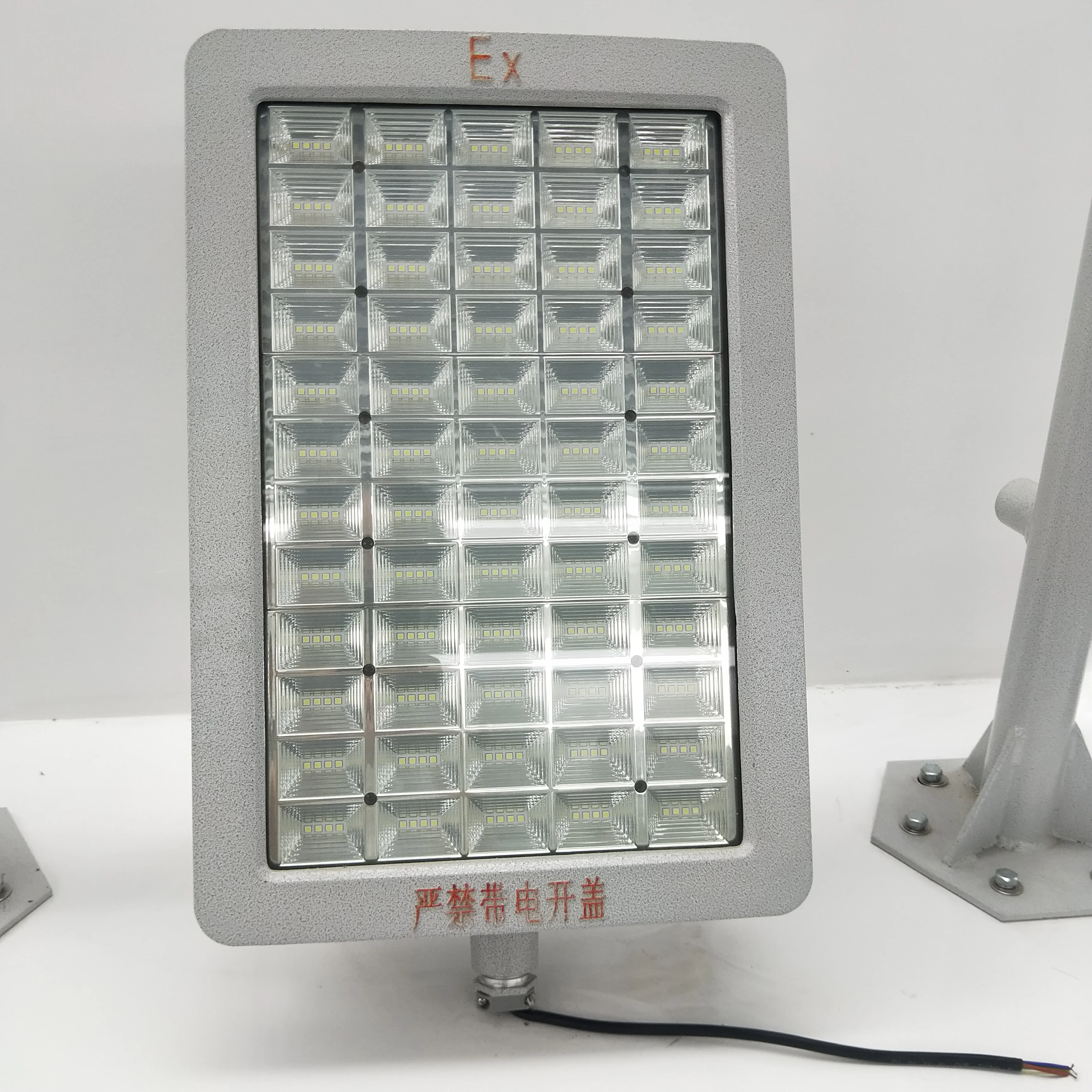 IP66 explosion-proof LED floodlight aluminium alloy IIC 30W-240W lamps industrial ATEX approved high end lighting