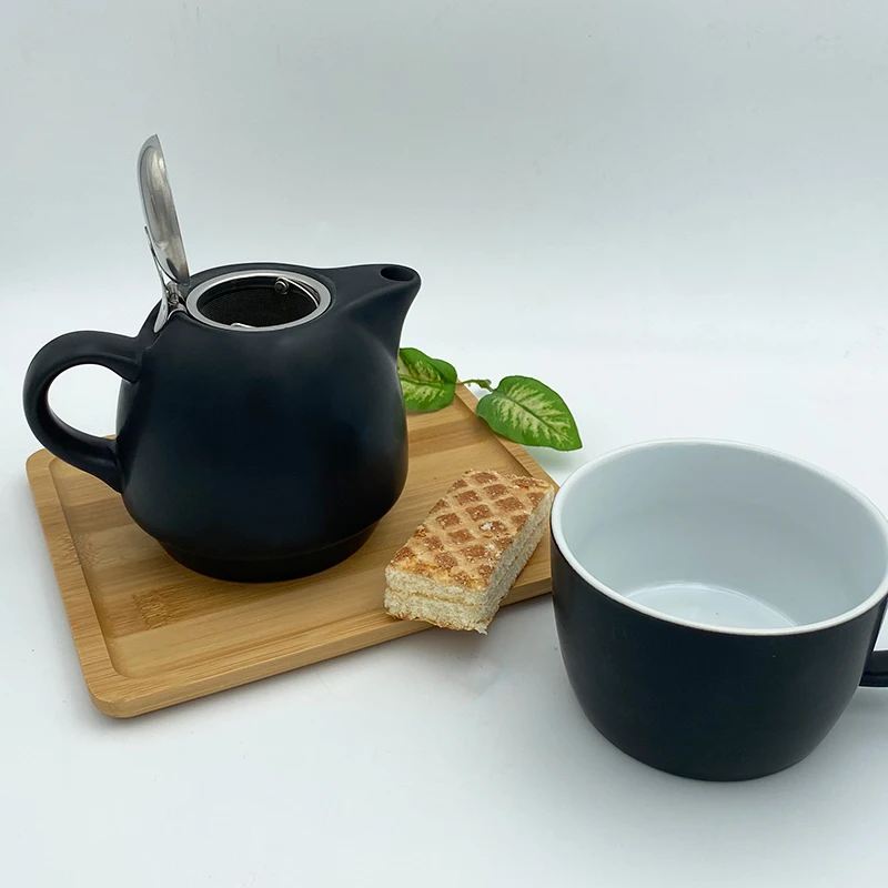 Wholesale ceramic modern reusable portable travel tea set porcelain teapot with cup for one set