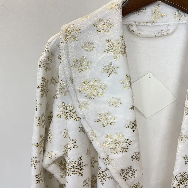 Customized hot stamping robe soiree 2022 flannel foil print robe princesse warm wholesale bathrobe