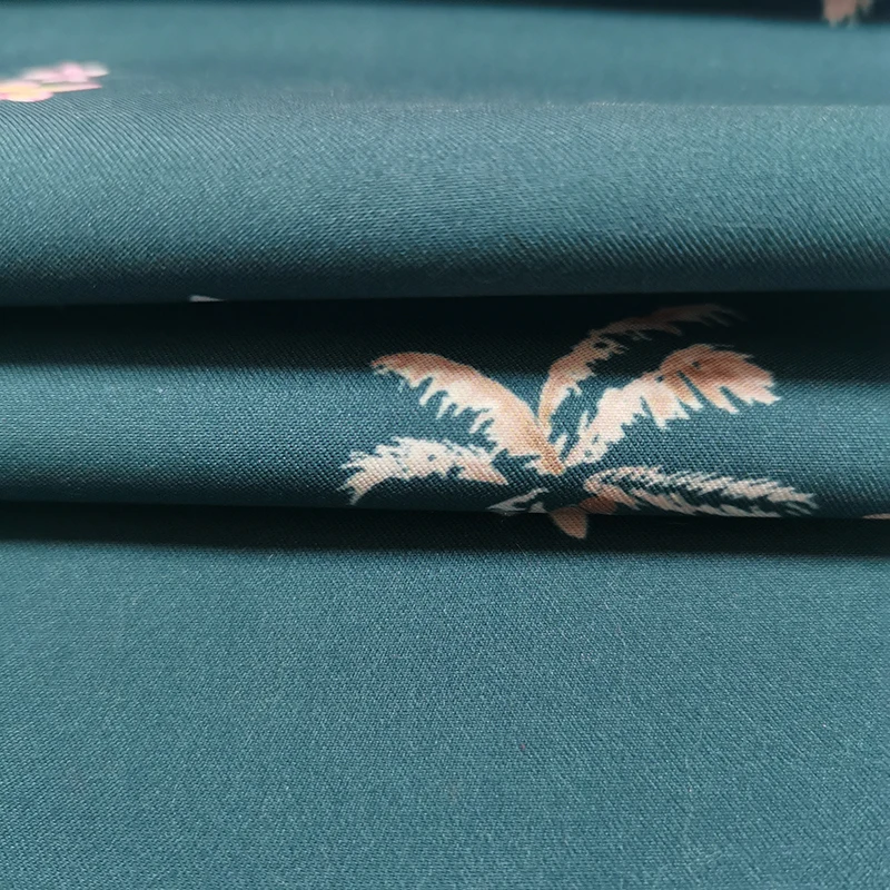 75D * 150D 100 % Recycled Polyester Shorts Fabric Nice Printing Design Beach Shorts Fabric For Summer