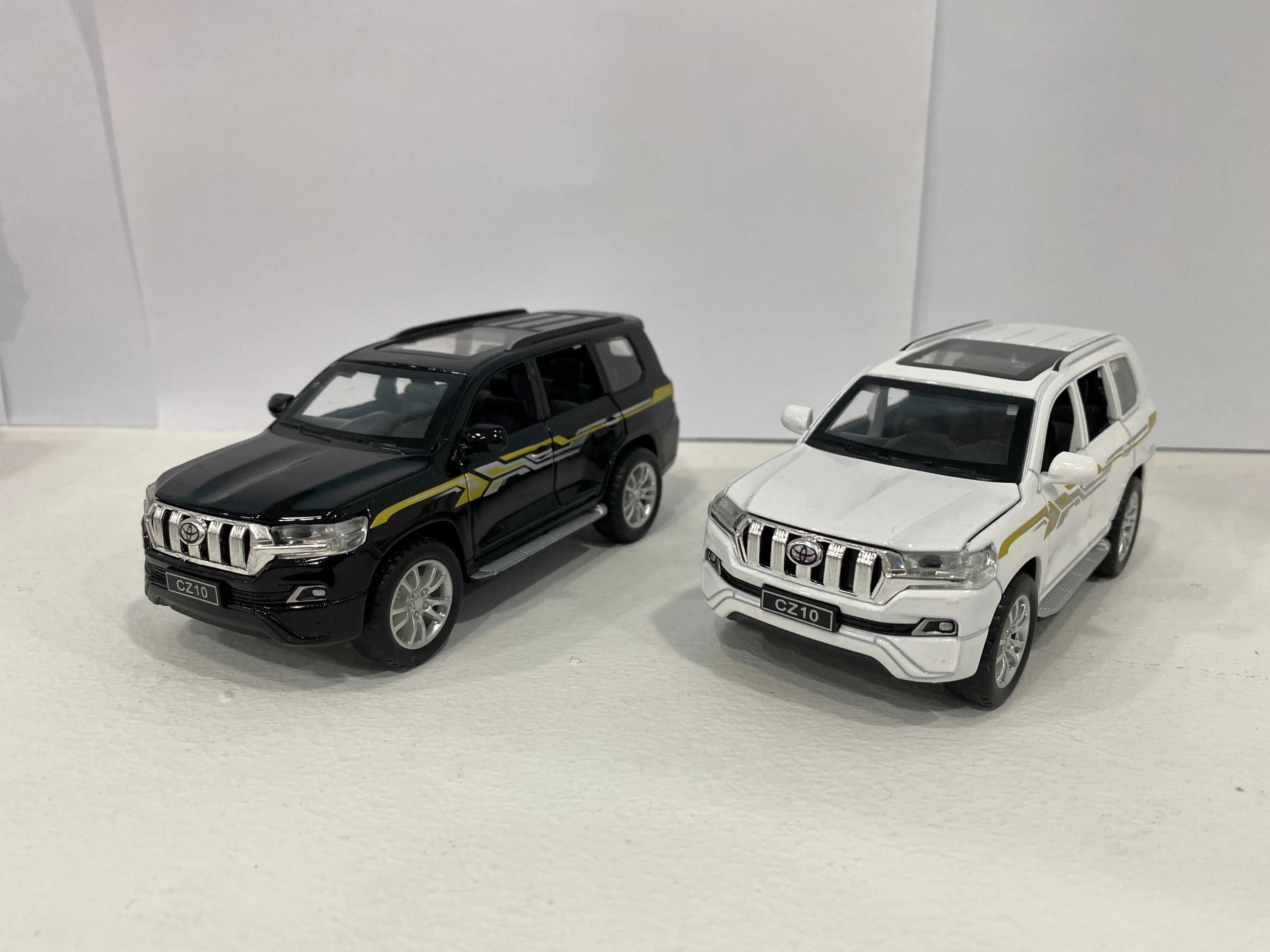 Toyhome оптовая продажа для yo ta Prado литое автомобильное металлическое игрушечное оттянуть назад открывающиеся двери Литые Автомобильные игрушки со светом