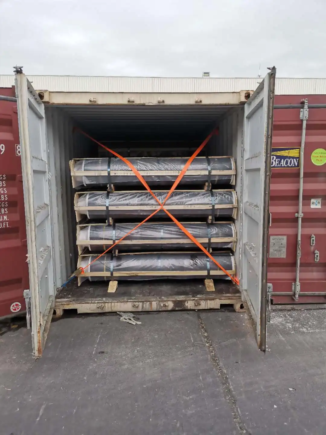 
High conductivity low resistance hp 350*1800 mm graphite electrode 