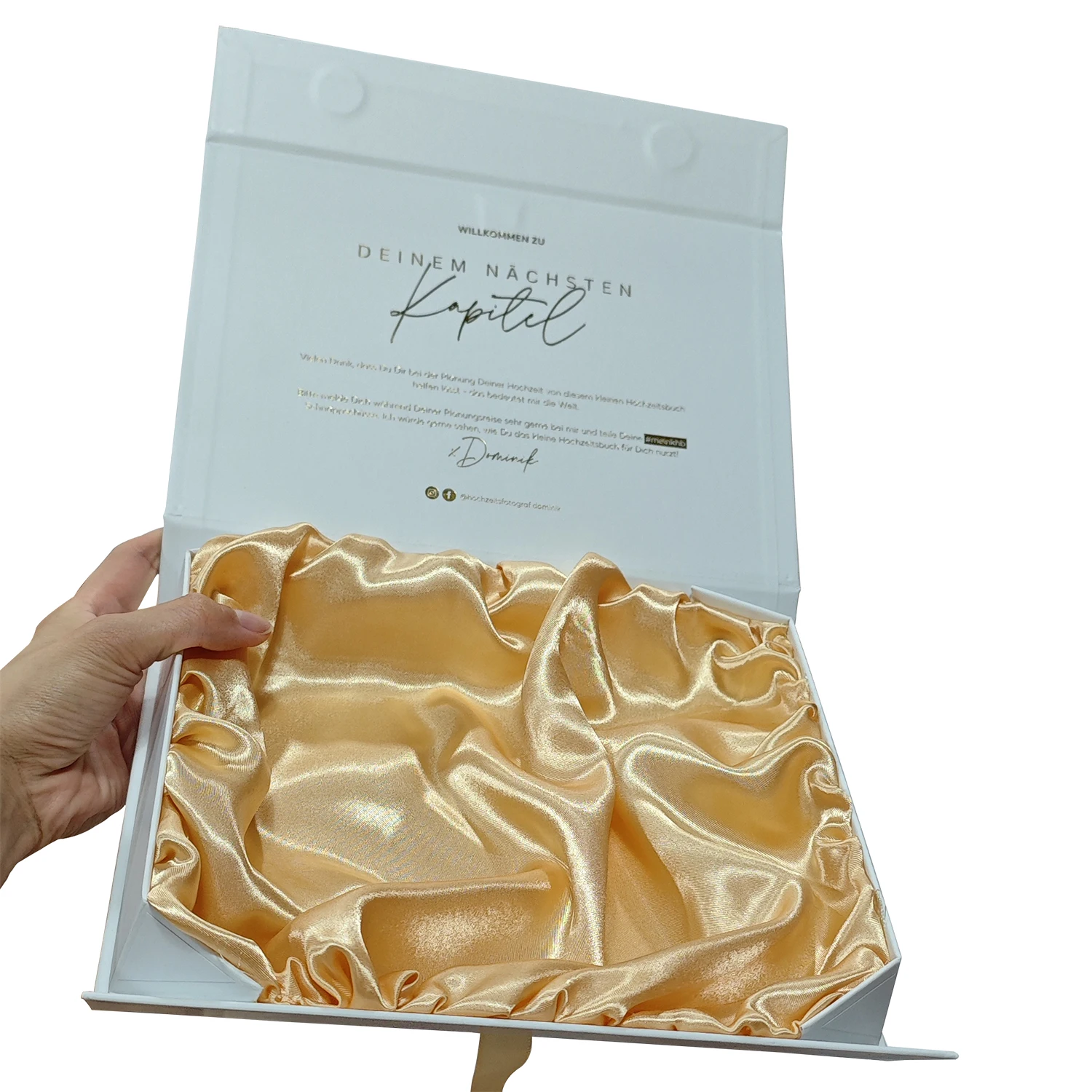 Luxury Satin Hair Ribbon Boxes Wig Packaging Folding Magnetic White Cardboard Gold Satin Lined Tie Gift Box