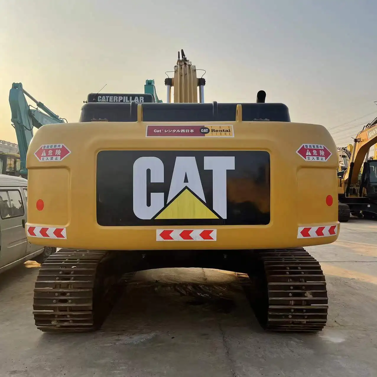 New stock crawler excavator CAT326D china-import second-hand cheap price also good quality for salein China