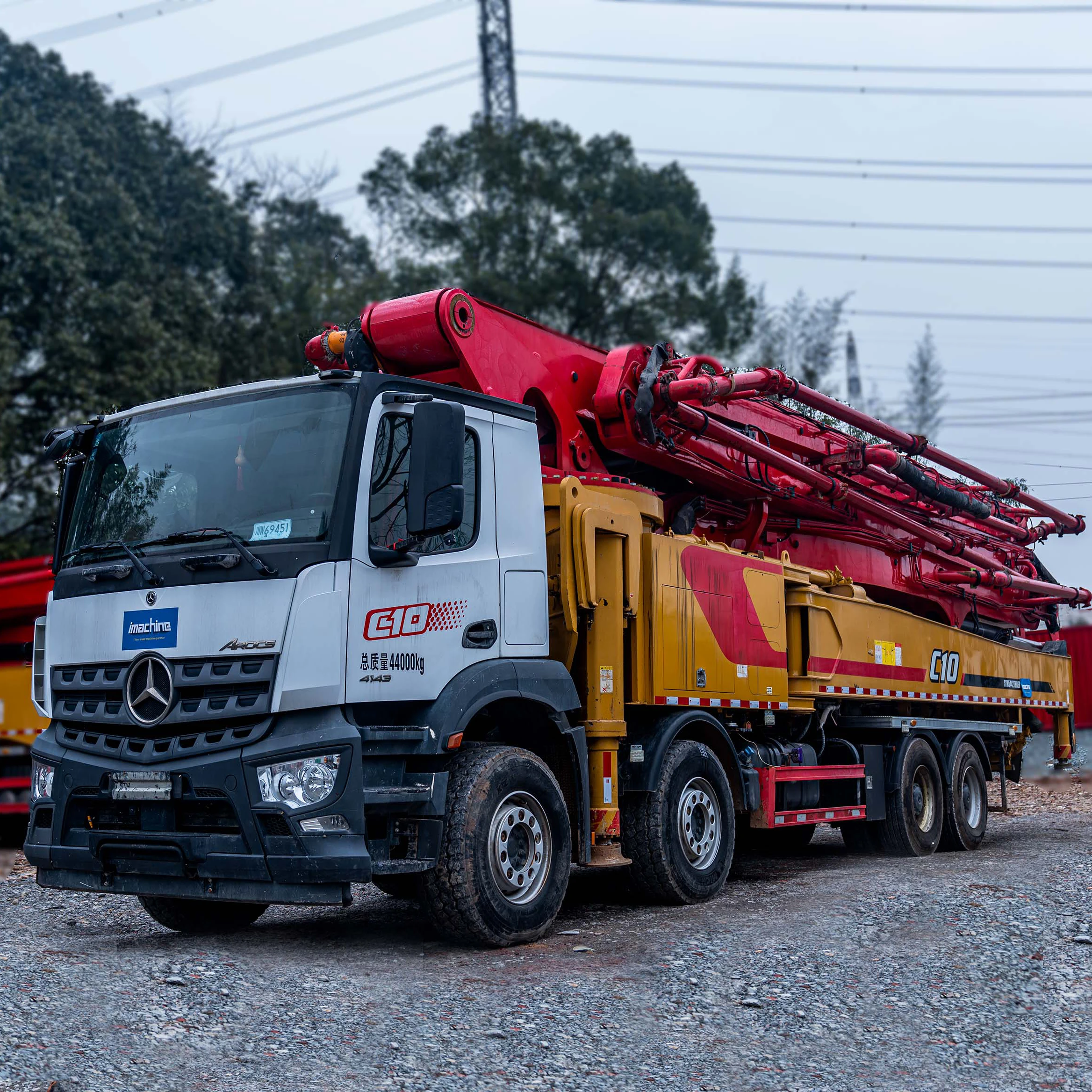 Sunny Mercedes Benz Chassis 62m Lifting Height Mounted Concrete Pump Truck Cement Ready Mix C10 Engine