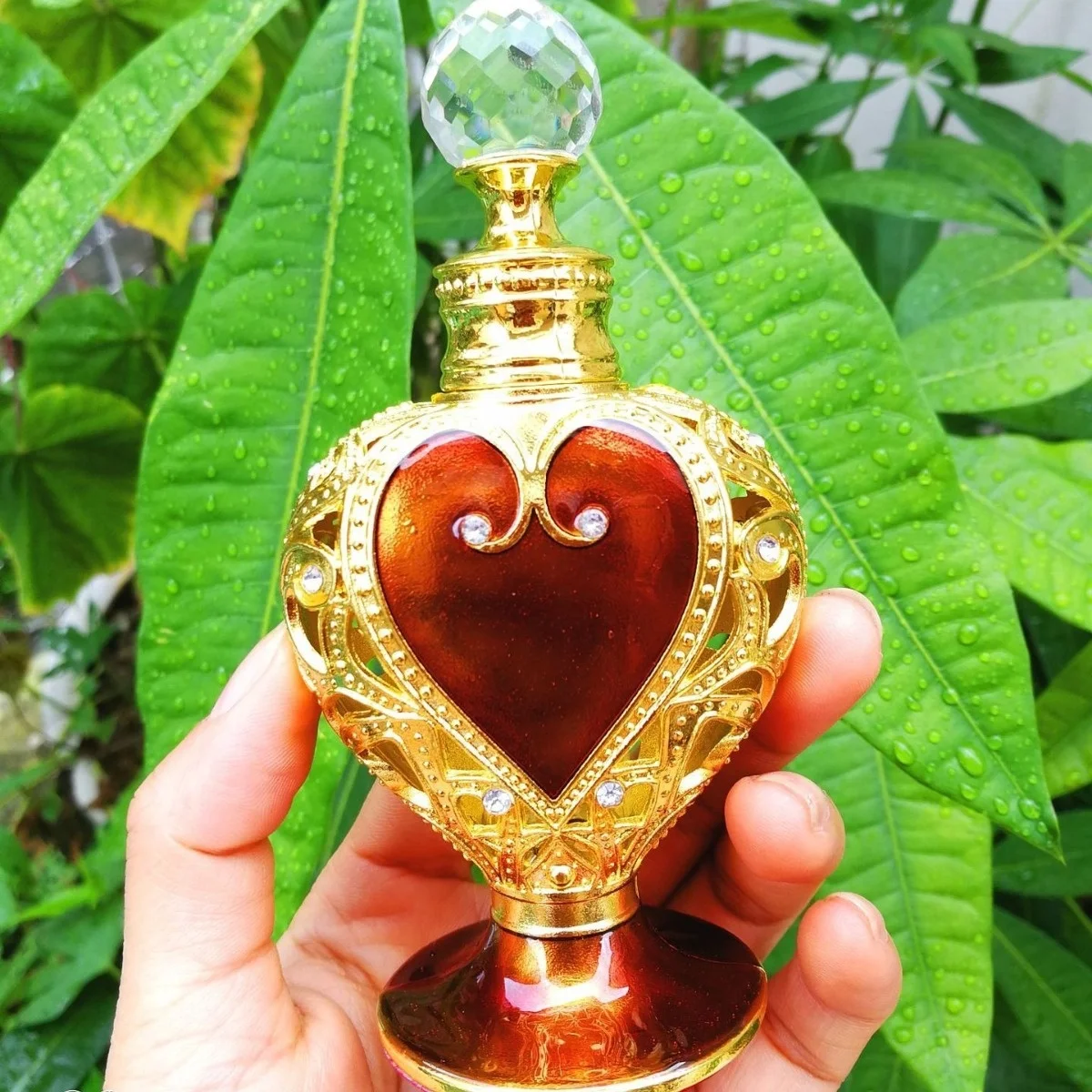 10ml Luxury Arabian Perfume Bottle Metal Glass Heart Shape Essential Oil Bottle with Box