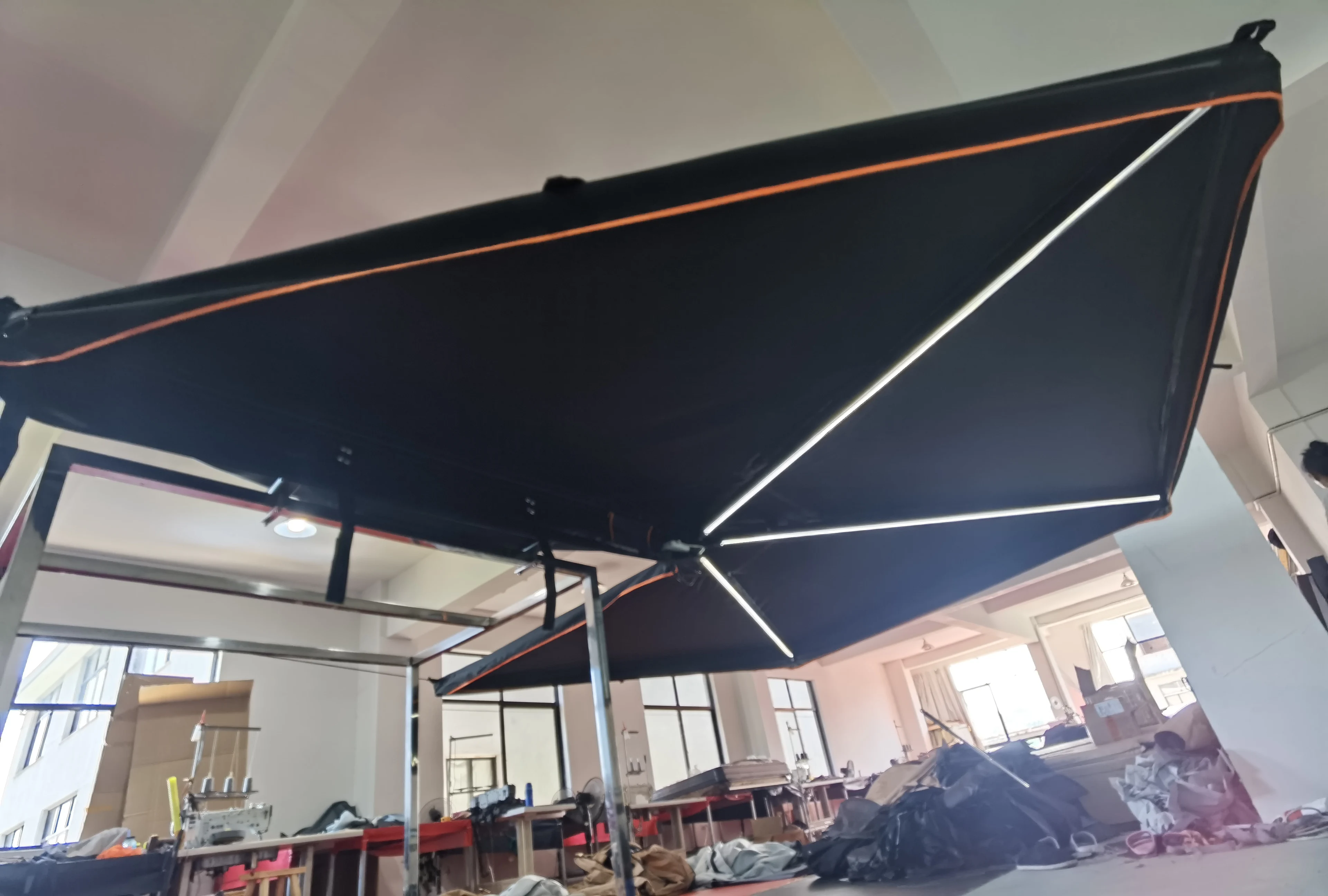 L High quality outdoor camping 270 degree awning 4x4 car tent with LED light