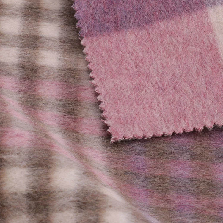 Wholesale 600GSM more colors 50% Wool 40% Polyester yarn dyed women checked coats fabric for clothes