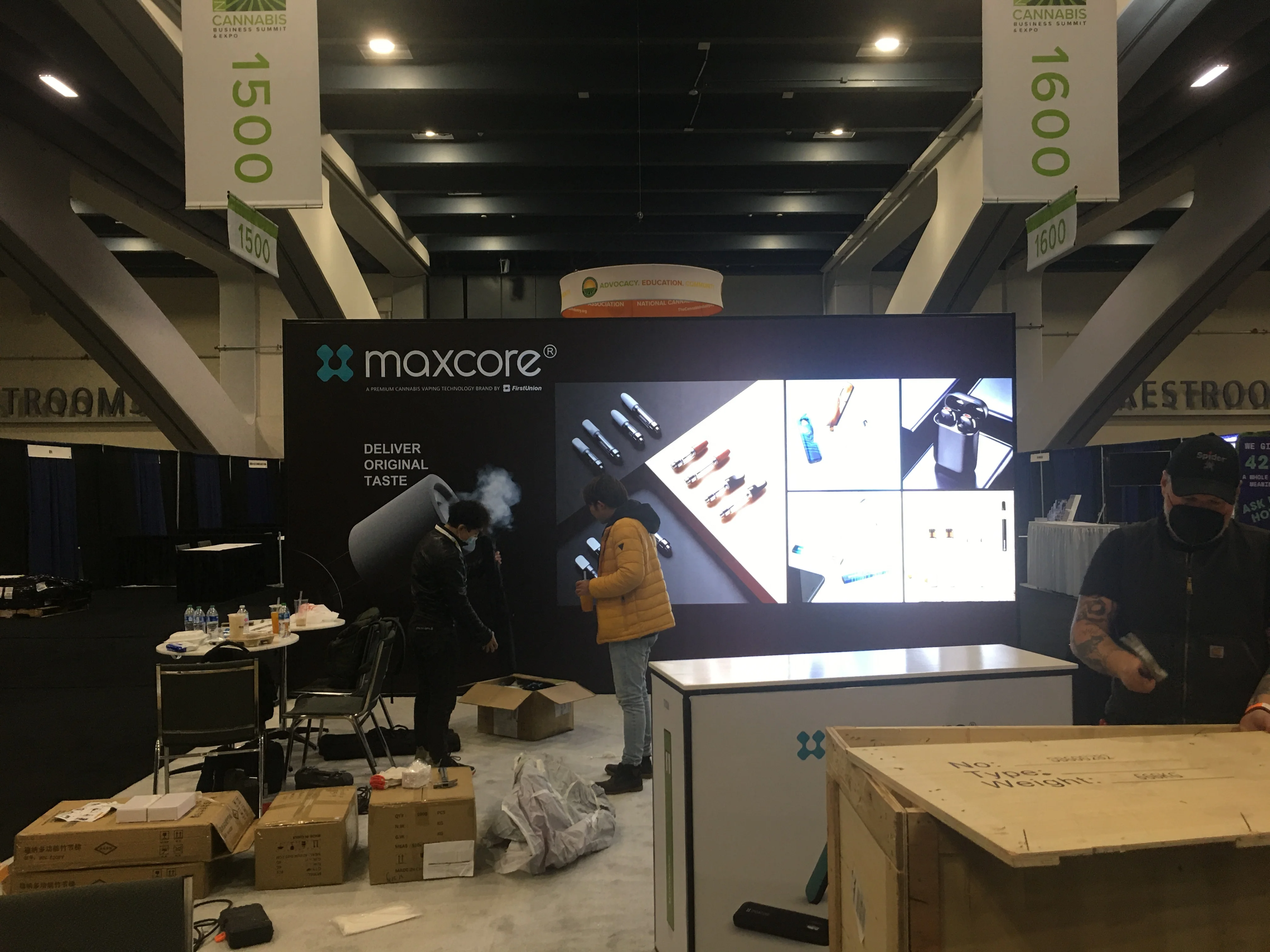 Trade EXPO 6x6 m 20x20 ft Wholesale Quality Custom Tradeshow Portable Modular Tension Fabric Exhibition Booth Double-sided Light