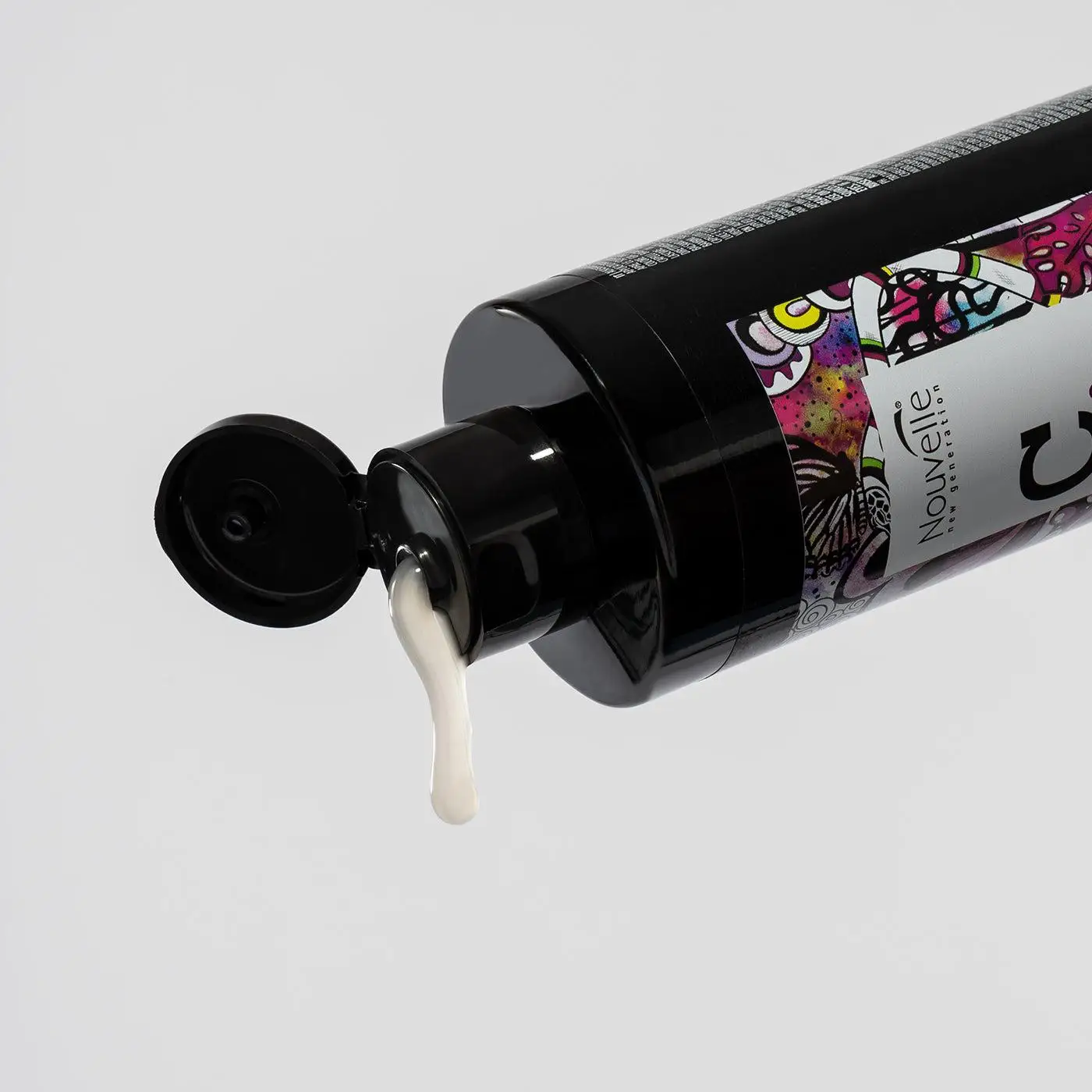 Italian Premium Nouvelle Espresso Time Color Block Intense Conditioning Spray With Acidic pH To Make Hair Coloring Last Longer