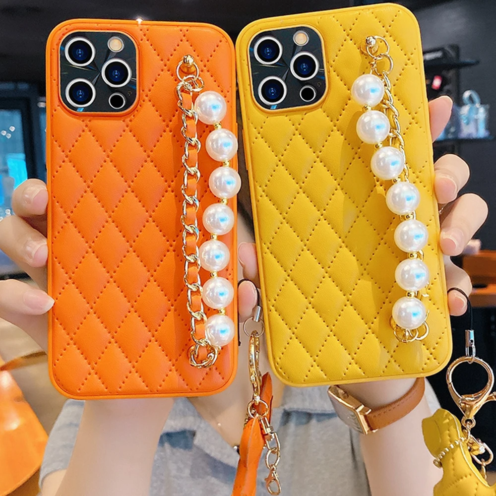 Роскошный разноцветный нескользящий чехол из искусственной кожи с жемчужной цепочкой, чехол для телефона с маленькой игрушкой для IPhone 12 Pro/12 pro max/12/11 pro max, задний Чехол