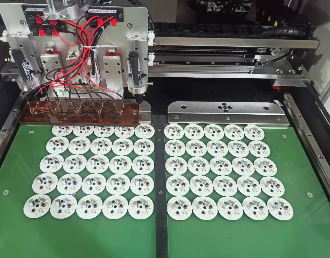 High Production And Efficient DOB PCB  LED Light Lumen Universal Test Equipment Machine