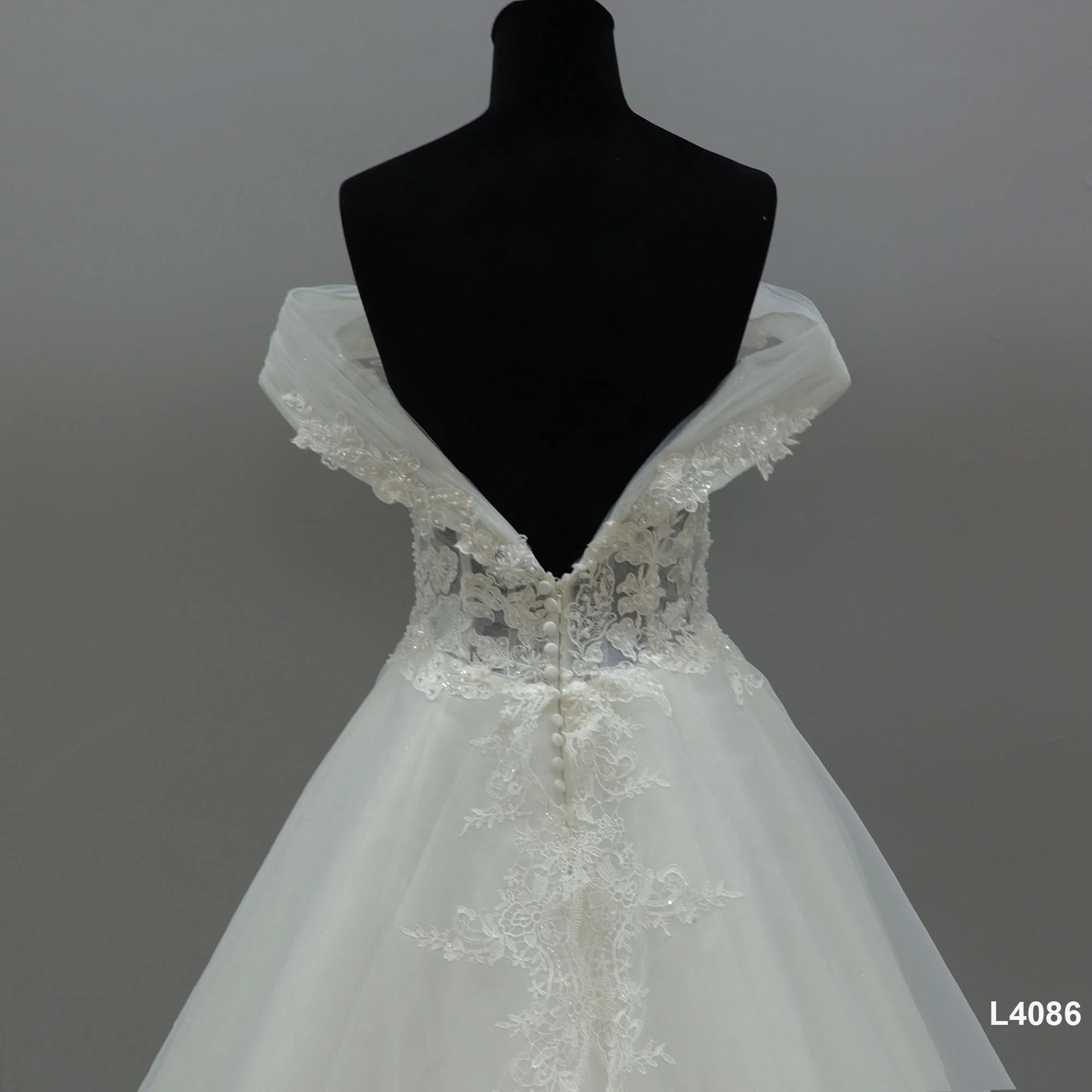 Luxury HIGH quality Newest arrival gown Vestidos De Novia 0ff-Shoulder Elegant most expensive robe de mariage Wedding Dresses