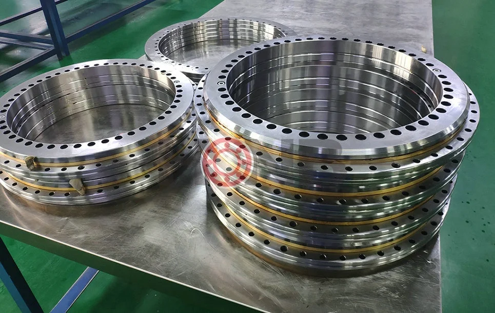 Rotary table bearing YRT580 for milling head or precision slewing ring bearings for 5 axis CNC Machine tools 580mm*750mm*90mm