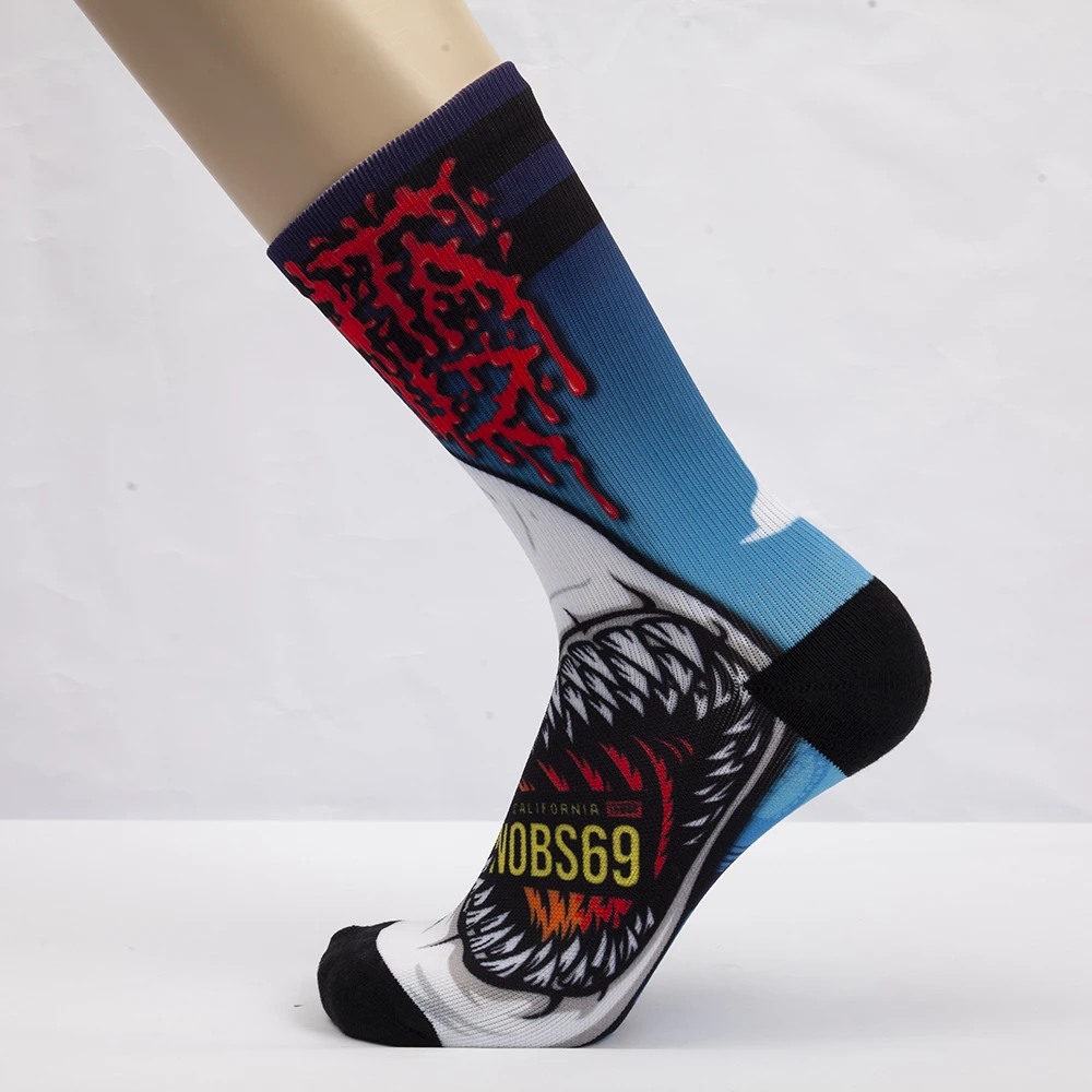 Wholesale high quality crew socks polyester yarn winter thick sublimation  prints men socks