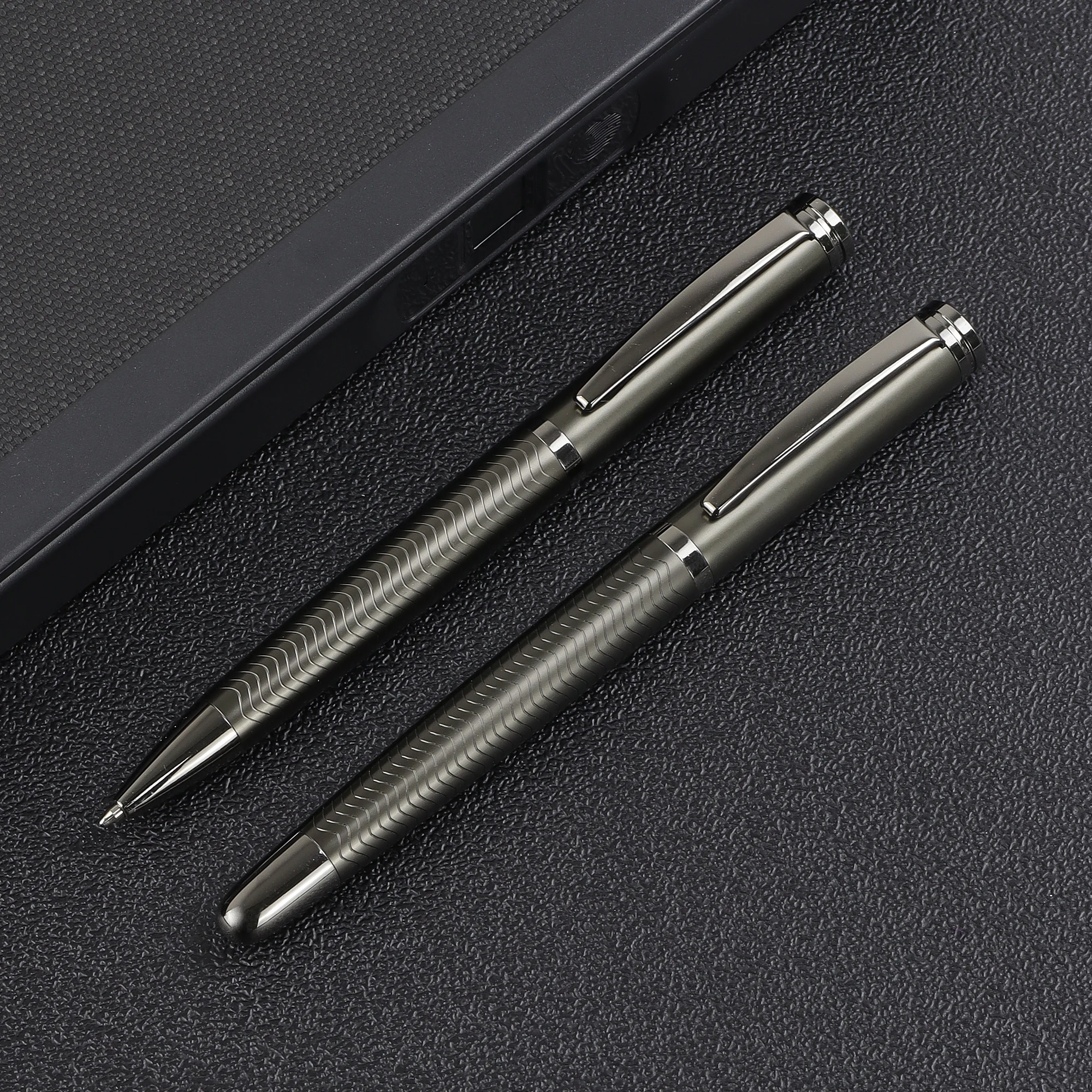 shiny silver or gold body customize laser engraved company logo high quality executive premium brand ballpoint pen