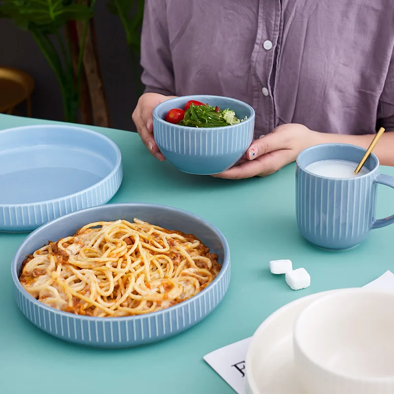 Wholesale restaurant embossed dinner plate sets elegant porcelain dinnerware sets ceramic tableware